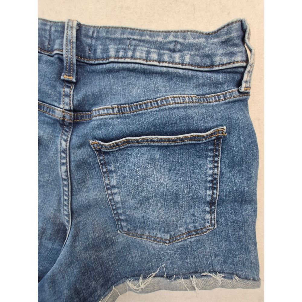 Universal Thread High Rise Midi Jorts Womens 8/29 Blue Distressed Raw Hem - Picture 13 of 14